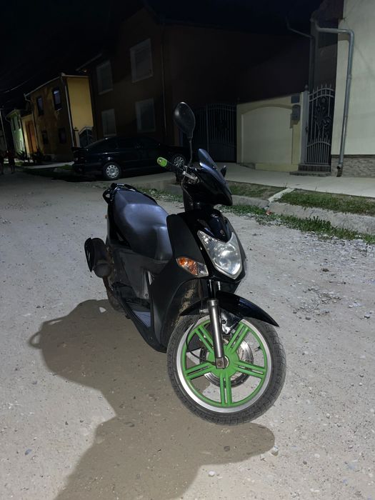 Vând scuter KYMCO AGILITI 125cc