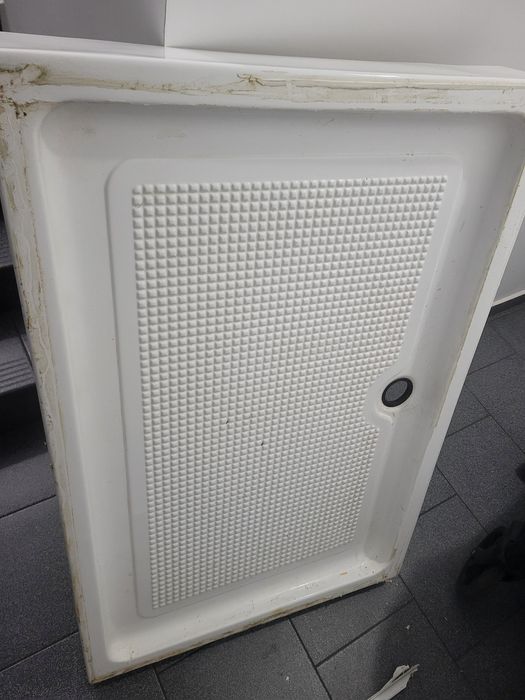 Cabină de duș în stare bună