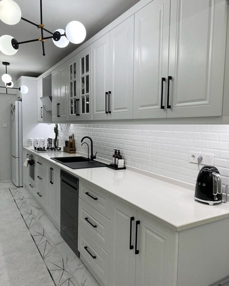 Mobila la Comanda Popesti-Leordeni, Bucatarie, Dressing, Hol, Living