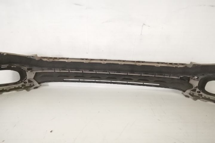 Предна Броня Оригинална със Сензори В Добро Състояние Централна Решетк