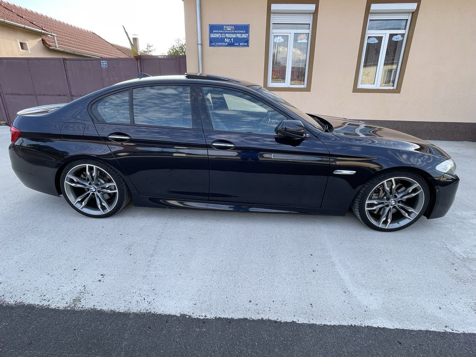 Bmw F10 M550D x drive 381cp m pachet 4 butoane