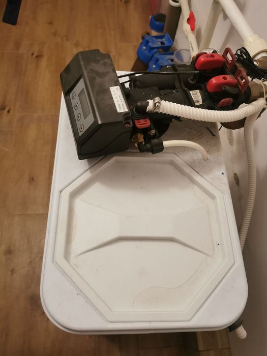 Stație dedurizare apă cu sare