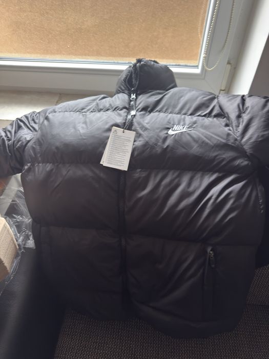 Geaca nike cu 2 fete(2in1)