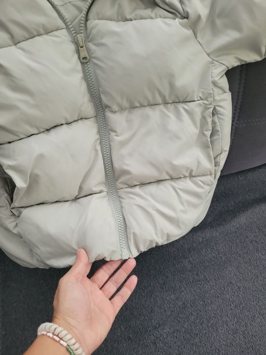 Яке Zara  бледо зелено с качулка