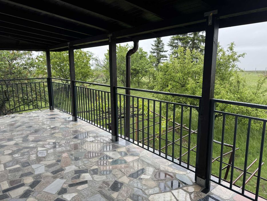 Триетажна къща на 20 минути от София - Лукс, 383 м2