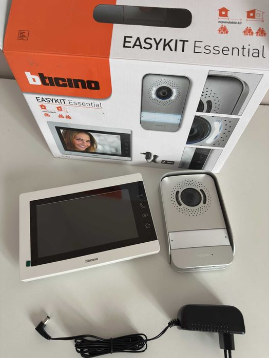 Bticino / Legrand Essential Kit Set videointerfon BT-317913