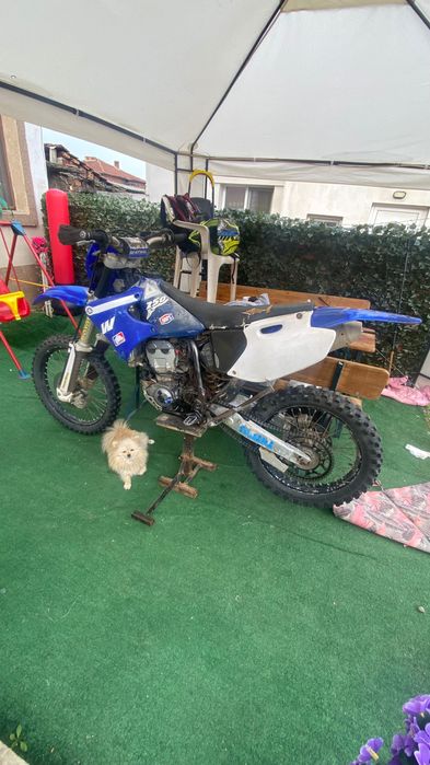 Продавам Yamaha WR250