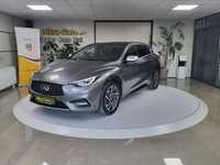 Infiniti Q30