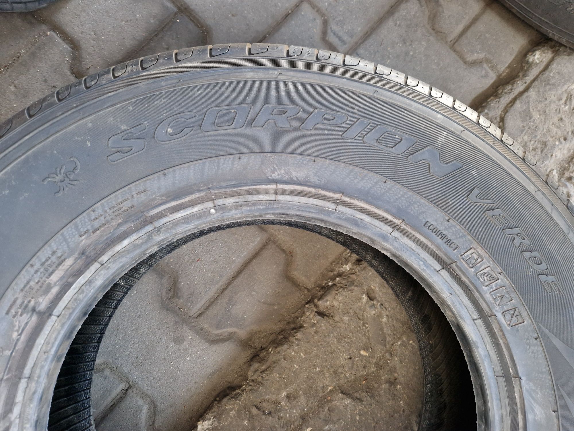 Anvelope noi vara Pirelli 235/70/16 dot 2013