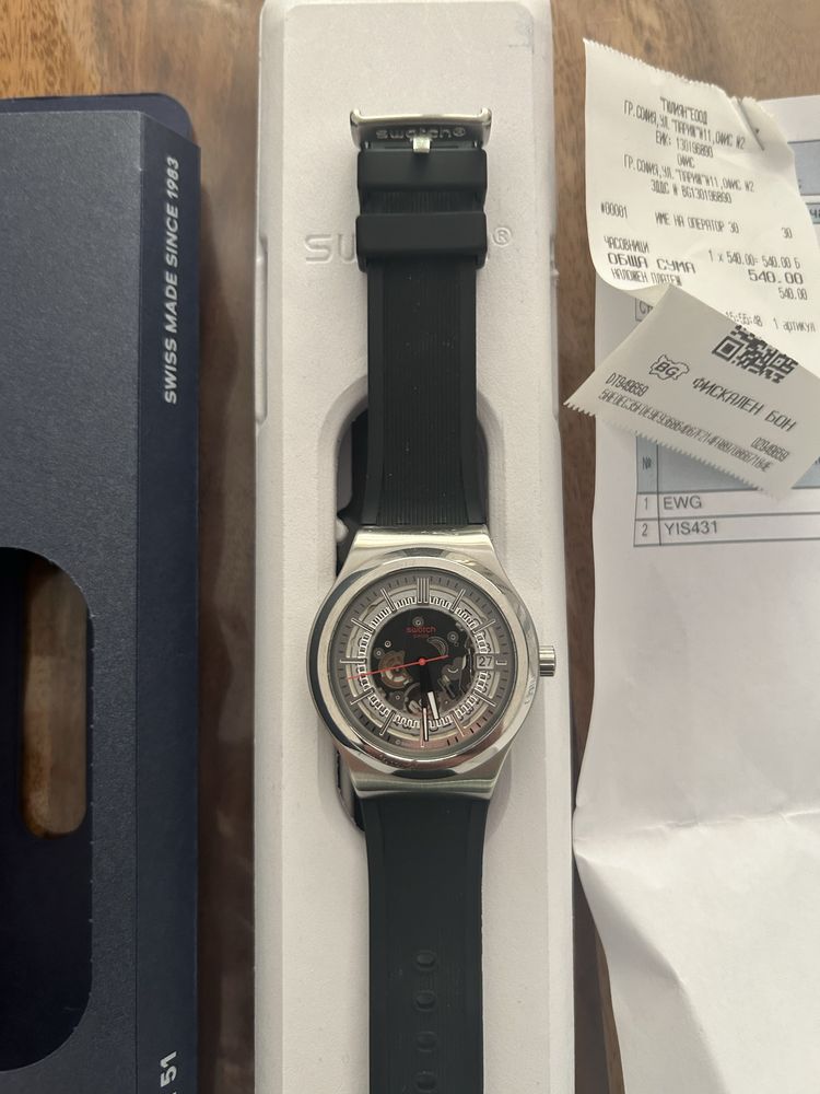 Механичен часовник swatch unisex