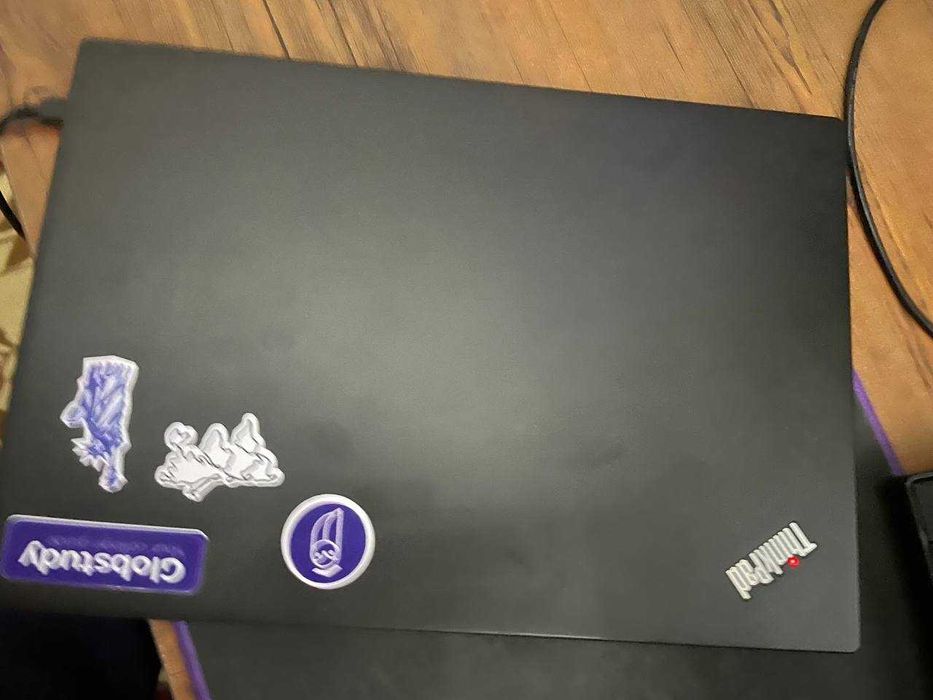 Lenovo ThinkPad T480s — надёжный и лёгкий ноутбук для работы и учёбы.
