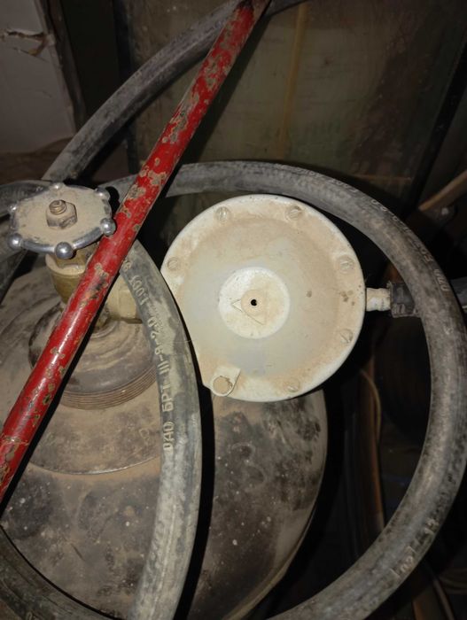 Газовый балон 50 л б/у полный с газом.