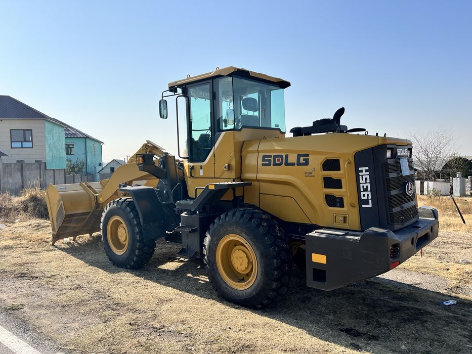 Услуги спецтехники (Погрузчик 2 куб)