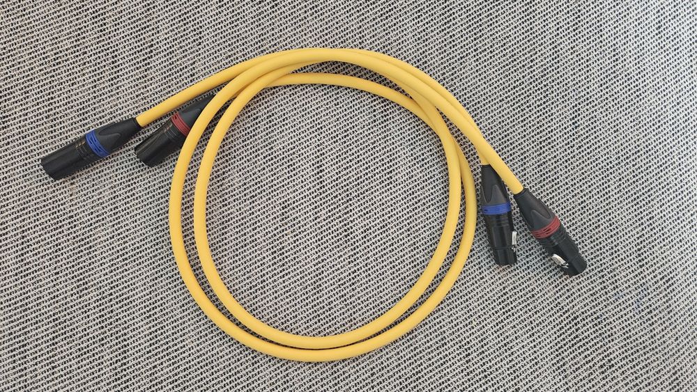 Cablu XLR Van Den Hul The Rock 1m