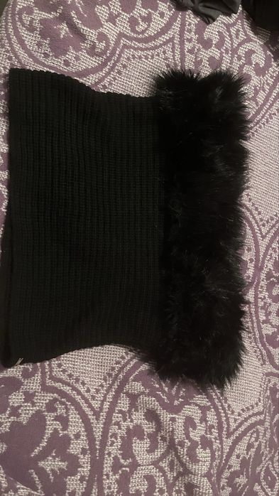 Пончо с косъм Armani ново