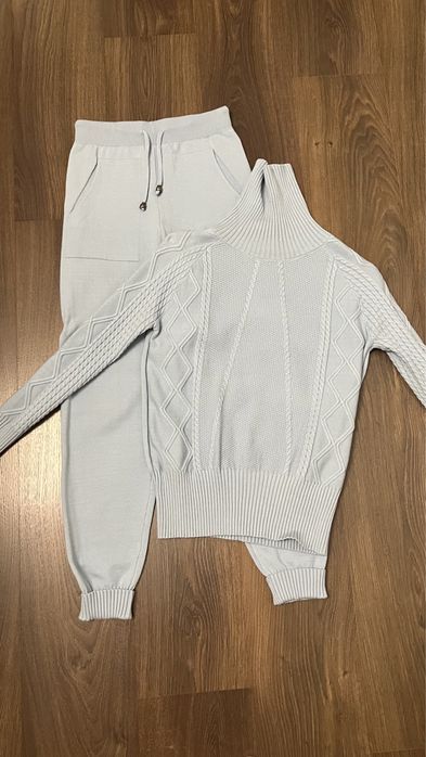 Трикотажный костюм, свитер, кофта, брюки, штаны