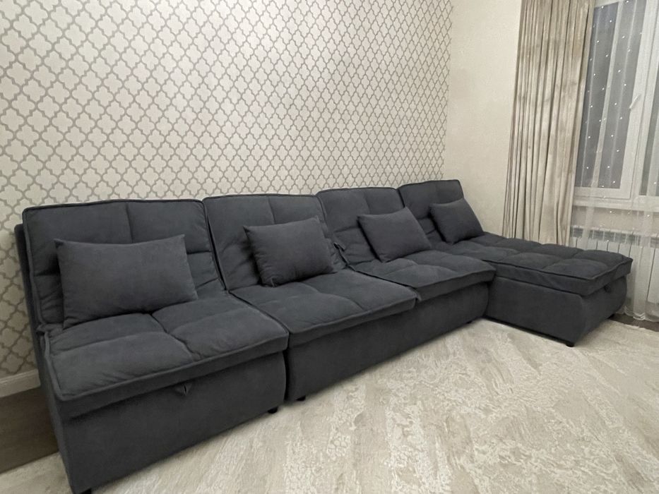 Продается диван длинный