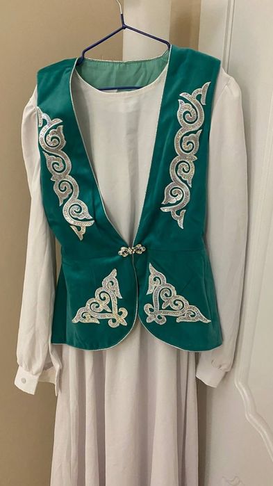 Продам казахский костюм