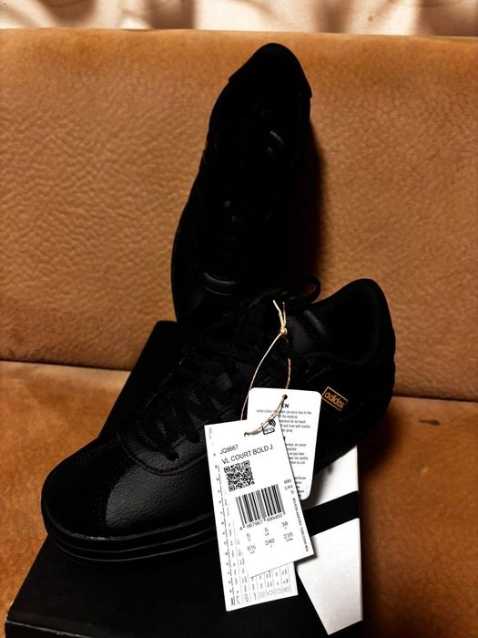 Adidas VL court bold j