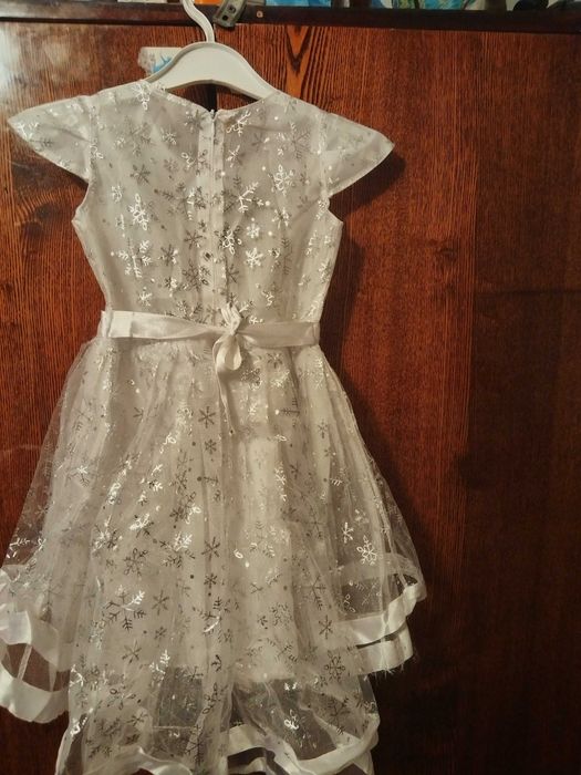 Платье снежинки для девочки