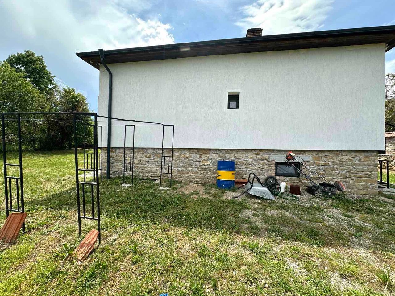 Продава се Къща в с. Ново село, Област Велико Търново - 90 кв.м за 1612 €/кв.м - Снимка #4