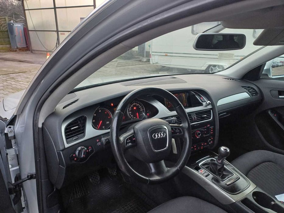 AUDI A4 B8 2.0 TDi 143 Cp 2009 Euro 5
