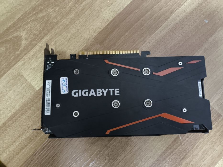 Продам gtx 1050ti