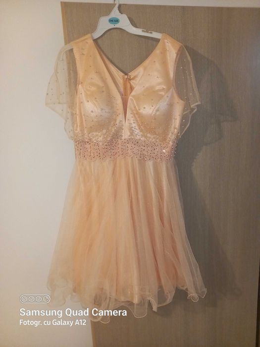 Vand rochie de ocazie!!!