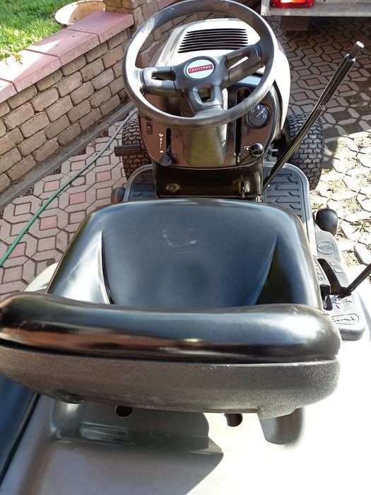 Vând cositoare  Craftsman 17,5 HP