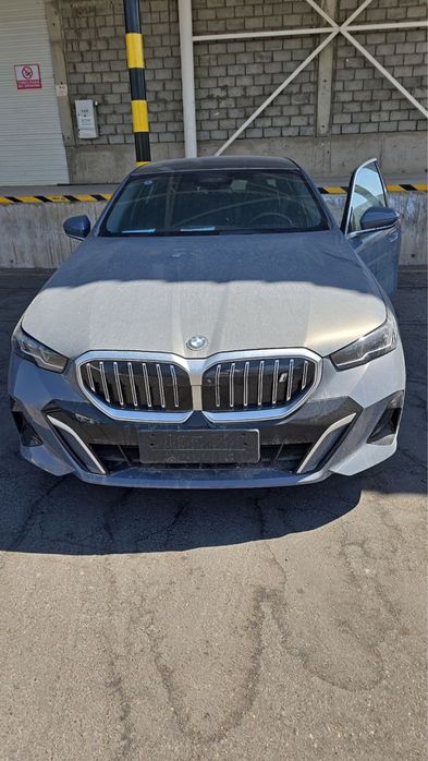 BMW I5 35L 2024 yil full dop opsiya