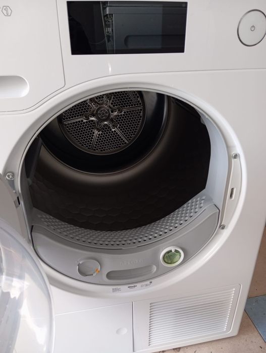 Uscator Miele TCR 860 wp9 kg ,WI-FI