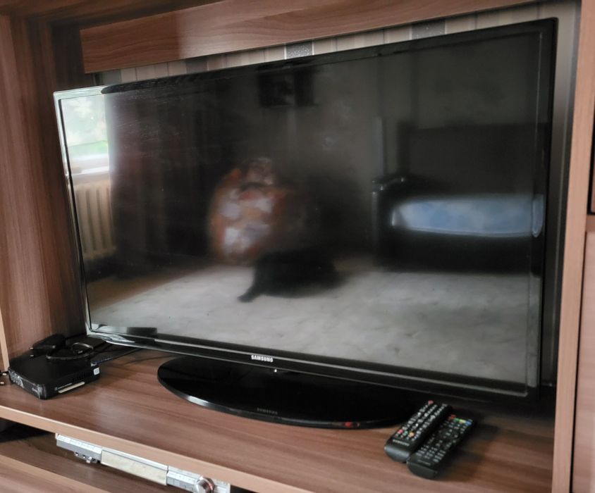 Продам телевизор samsung