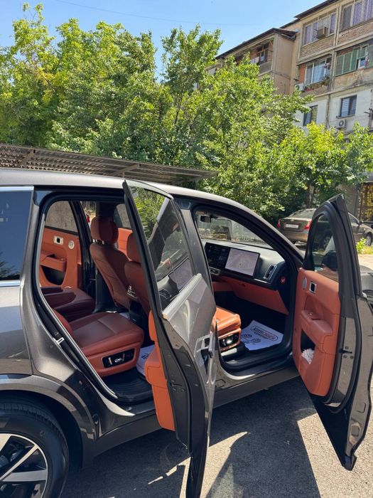 Продою свой Lixiang l8 2024 года