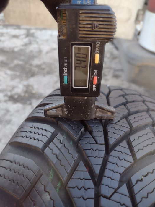 Почти нови 2бр.185/65/15 Continental TS870 dot3721