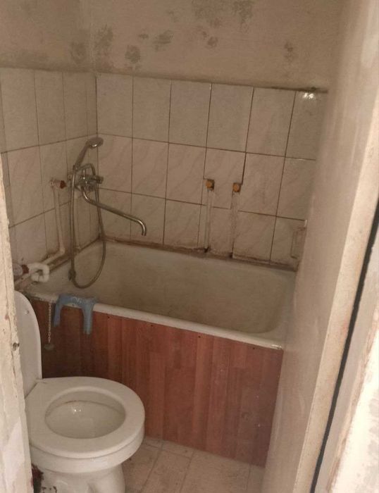 1 / 2 / 4 комнат. Чиланзар-22 Кв. Галерейка 26м2. Балкон 1,20--3.