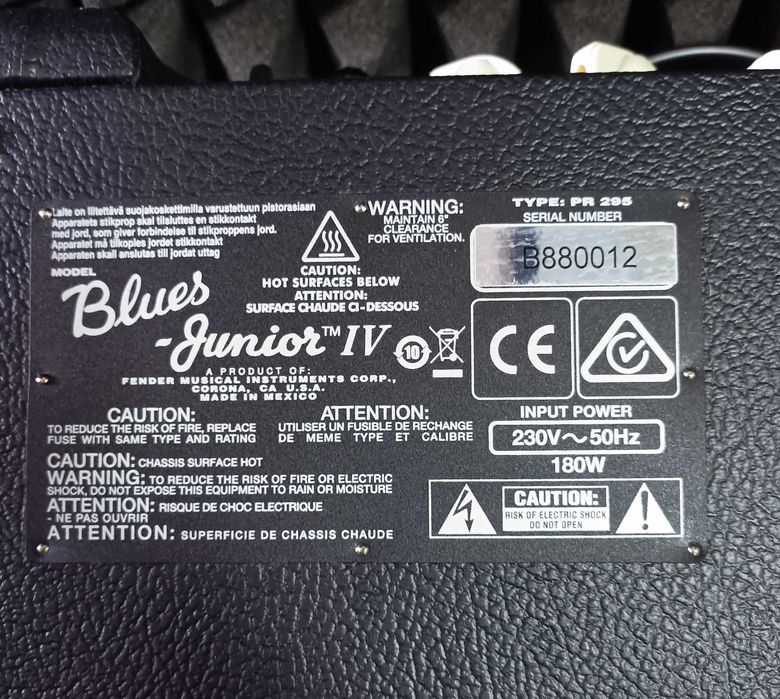 Fender Blues Junior IV 75th Anniversary Edition - 2021 година.