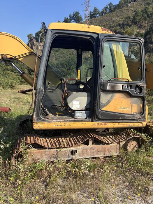 Vand excavator komatsu si minivola jcb