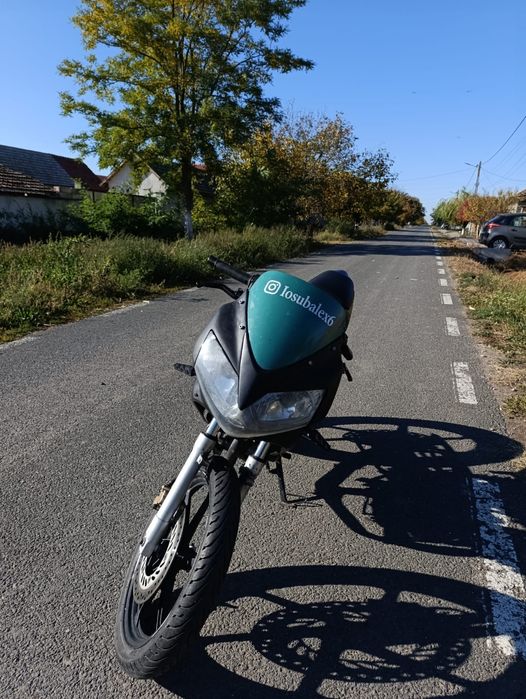 Vând honda cbr 125