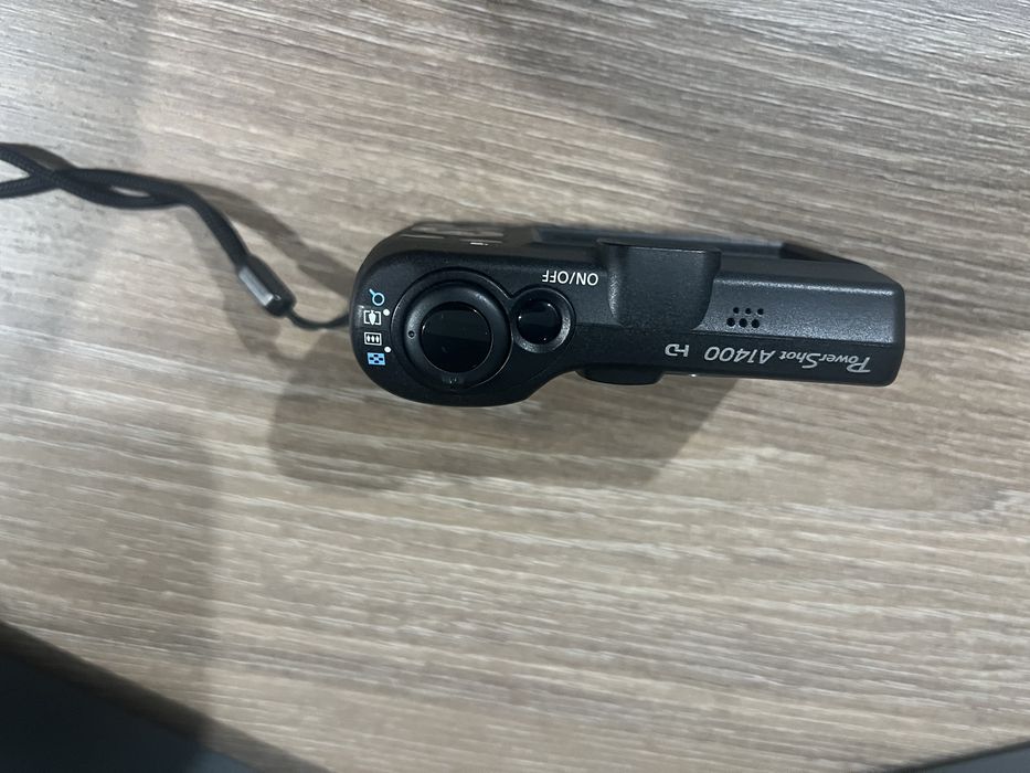 Vând 2xAparate foto CANON pentru ITP