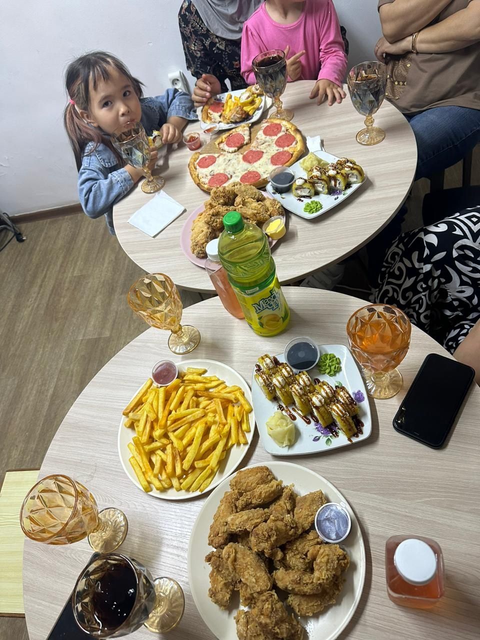 Продается бизнес, общепит (по доставке суши, пиццы и чикенов)