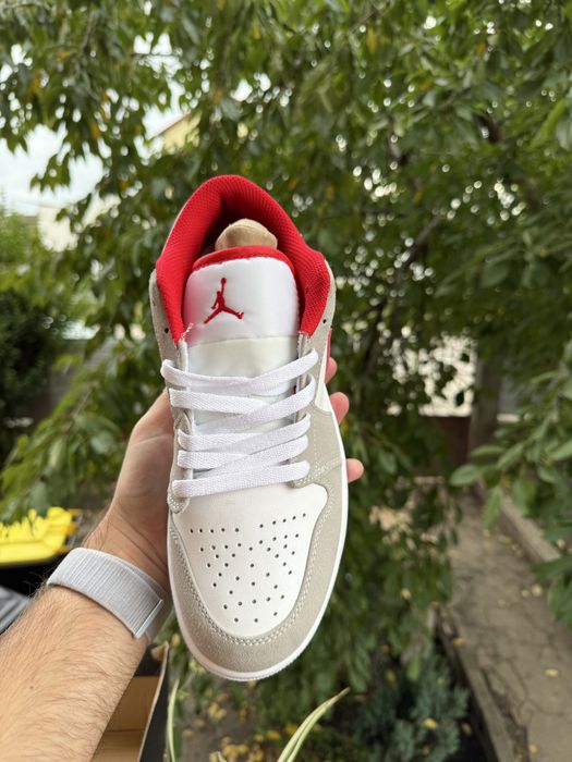 Jordan 1 Low Grey, marimea 41, 42, citeste descrierea