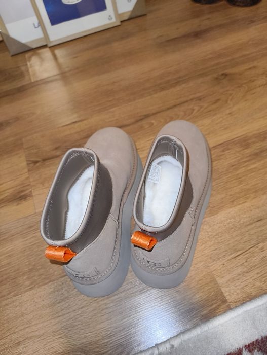 Нови женски боти Ugg Australia размер 37