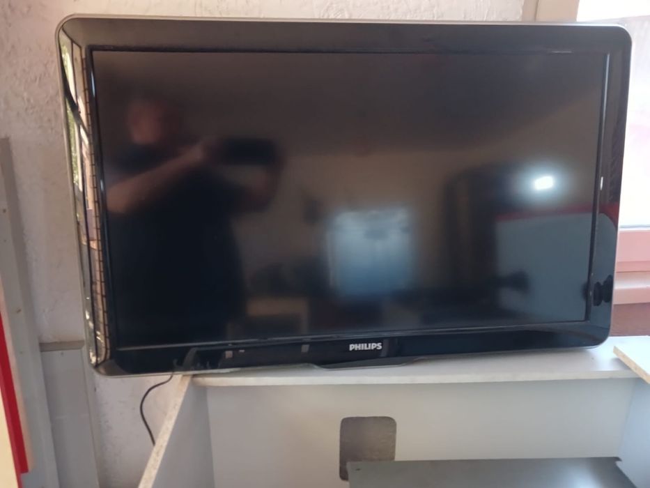 Телевизор PHILIPS