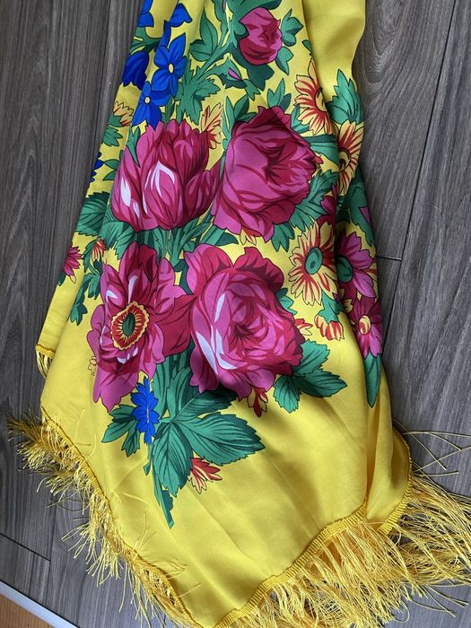 Голяма кърпа, забрадка за носия