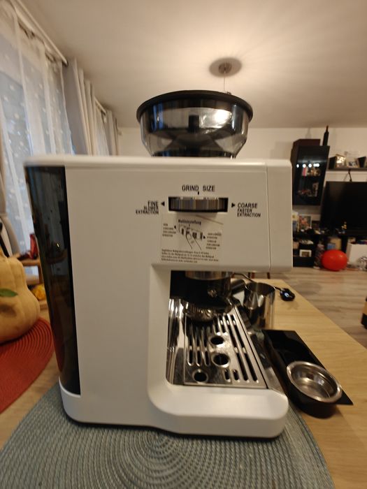 Vand Espressor Profesional "All-in-One" KB ELEMENTS Rasnita Incorporat