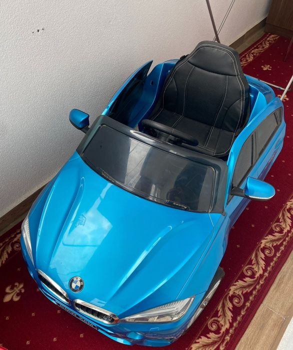 Mașinuța electrică copii