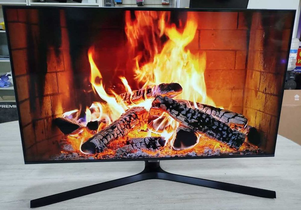 Samsung UE43AU7500U — 43" 4K Smart TV