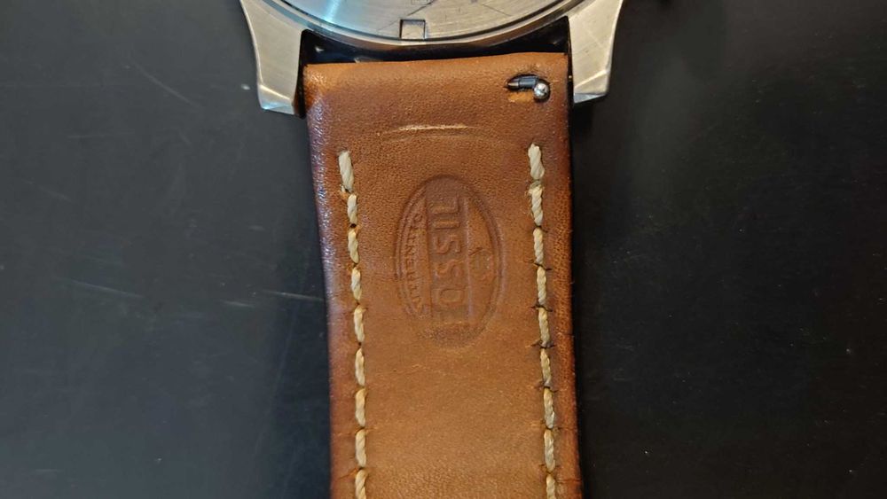 Ceas Fossil barbatesc