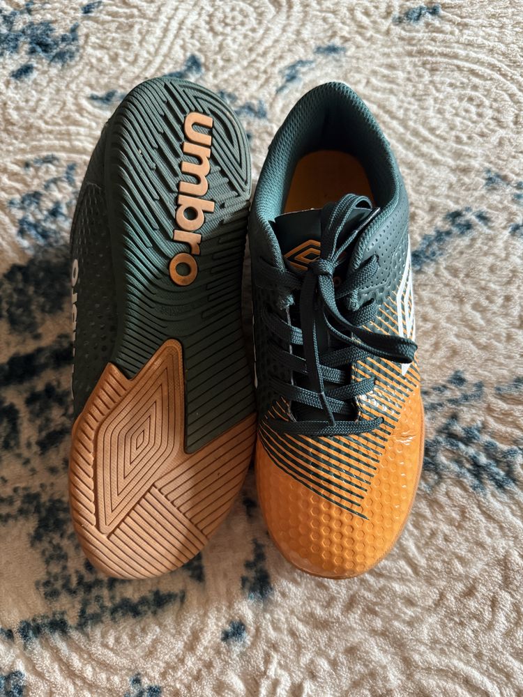 Детски стоножки “Umbro”