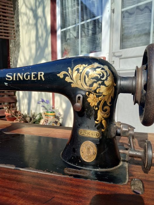 Masina de cusut vintage SINGER